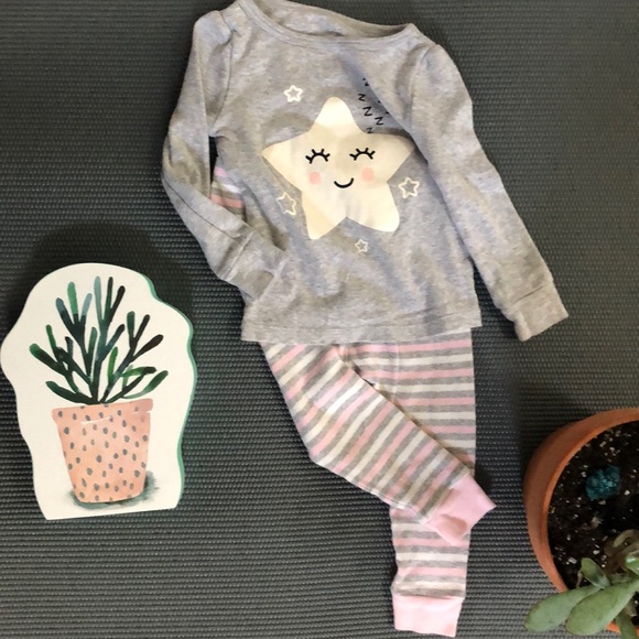 🎀Lot of 2 pajama sets🎀 - Picture 6 of 9